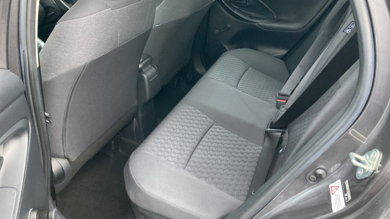 Toyota Yaris 1.5 Hybrid Icon 5dr CVT Hybrid Hatchback